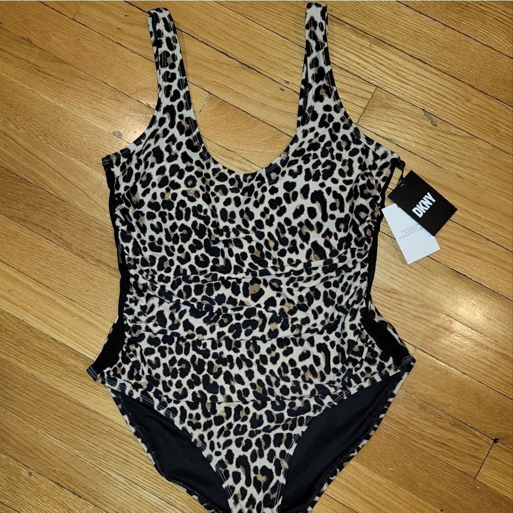 DKNY Women's Printed Leopard Scoop-Neck One-Piece Swimsuit Size 14 - Picture 16 of 16